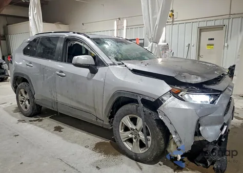 2019 Toyota Rav4 Xle из США, поврежденный, VIN JTMP1RFV8KD010256